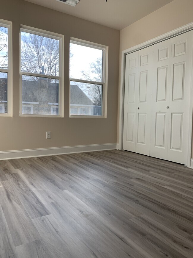 Building Photo - 1020 Concord Ave