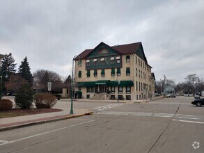Building Photo - Landmark