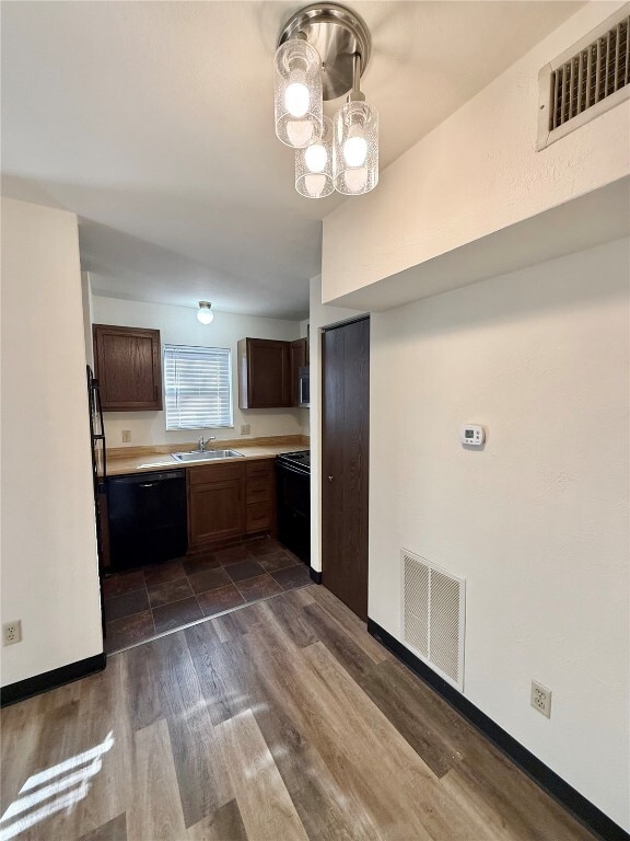 Building Photo - 145 Ashley Dr