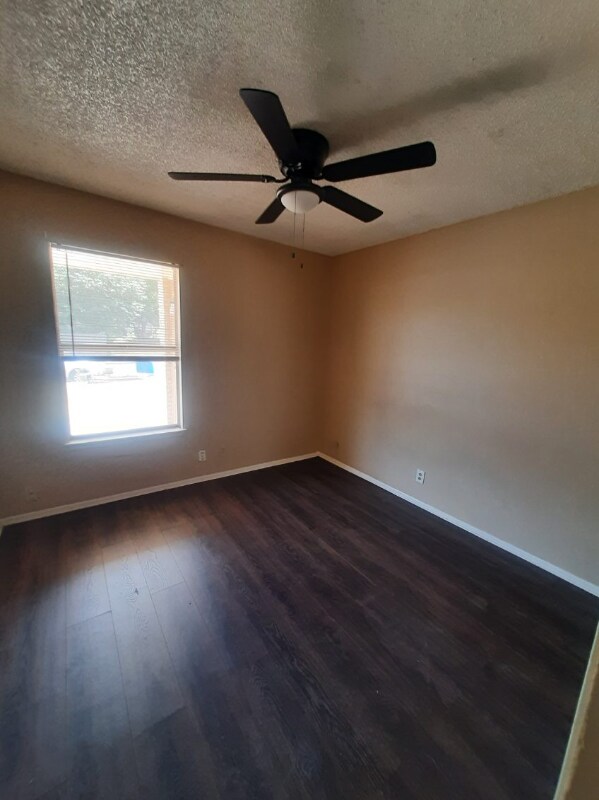 Building Photo - 6011 Viva Max Dr