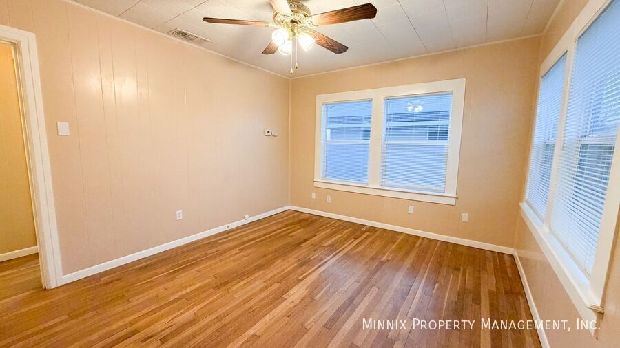 Building Photo - 2415 23rd St