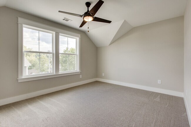 Building Photo - 6006 Obrien Ave