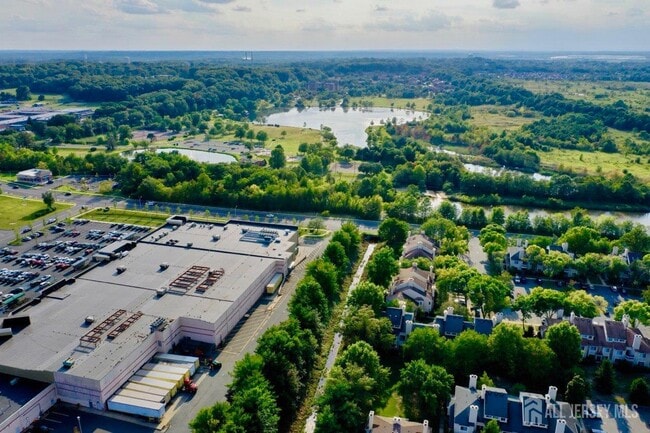 Building Photo - 29 Chatham Square