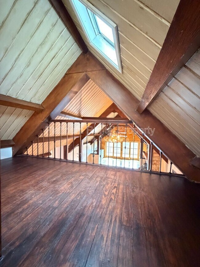 Building Photo - 835 Timber Lake Trail