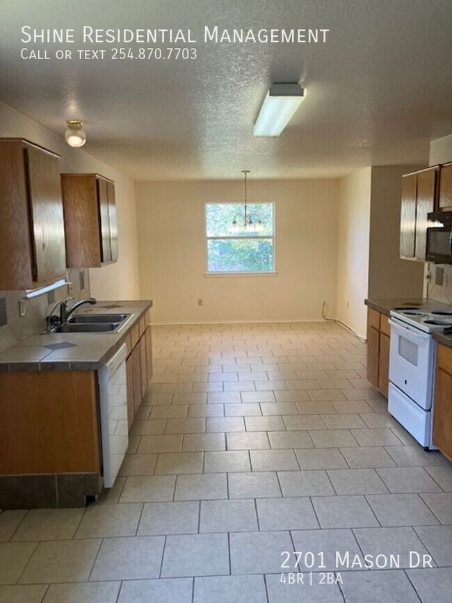 Building Photo - 2701 Mason Dr