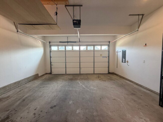 Building Photo - 1416 Baker Hts Lp