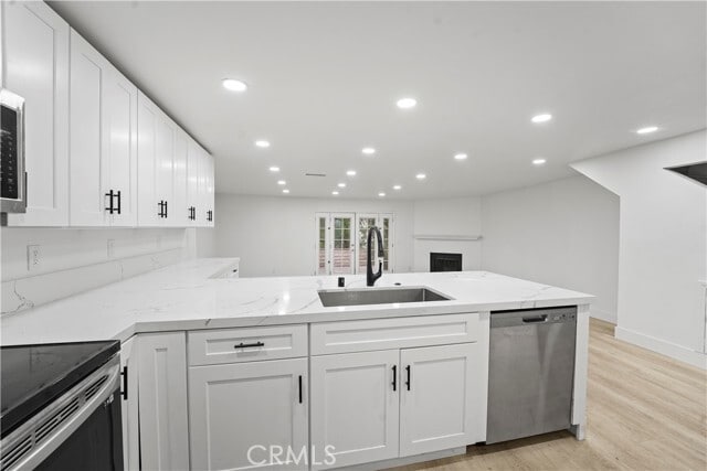 Building Photo - 23821 Hillhurst Dr