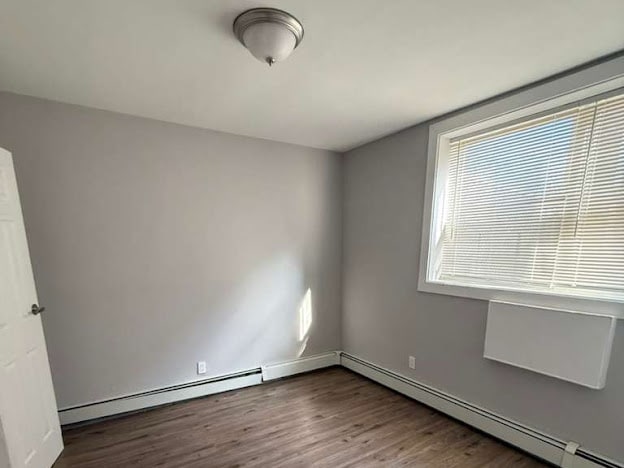 Building Photo - 394 Park Ave