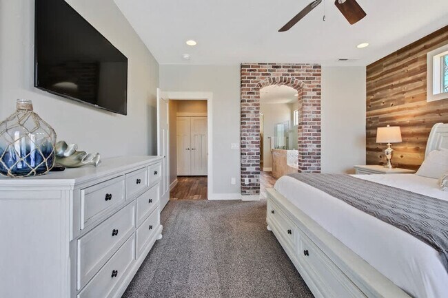 Building Photo - 3364 W 2490 S