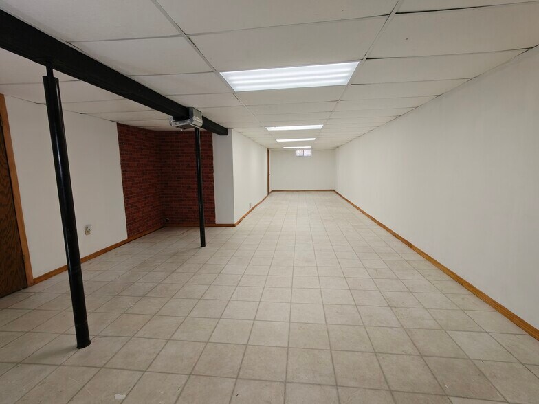 BASEMENT - 2212 Bartlett Ave