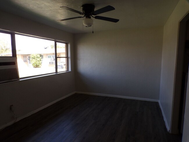 Building Photo - 2317 NW Bell Ave