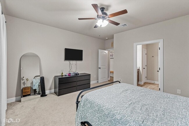 Building Photo - Legacy Pointe