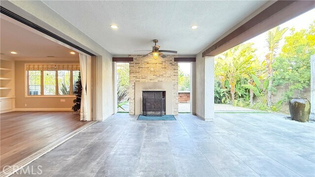Building Photo - 121 Sunset Cove