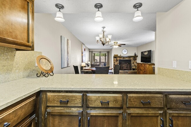 Building Photo - 214 Metz Dr