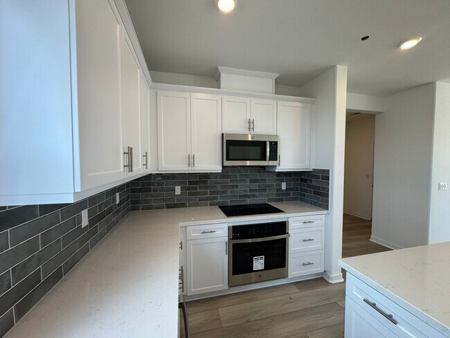 Building Photo - 31506 Lolite Dr