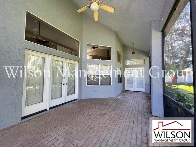 Building Photo - 5/3.5 Spacious Home In The Oxford Cove Nei...