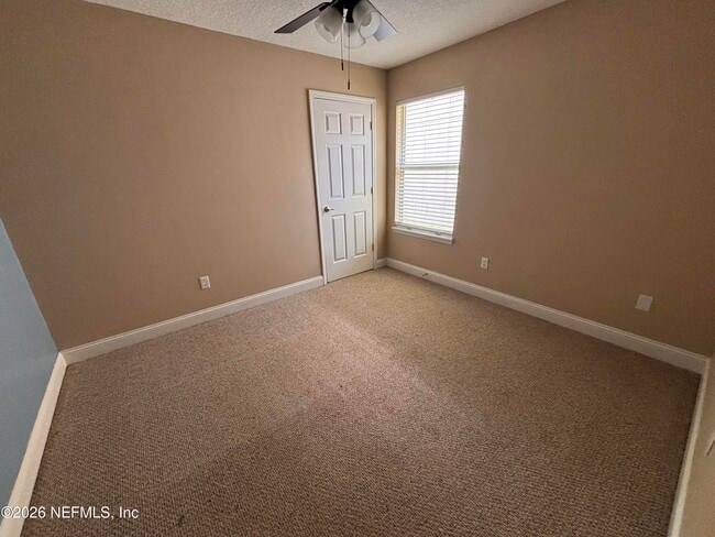 Building Photo - 14160 Fish Eagle Dr W
