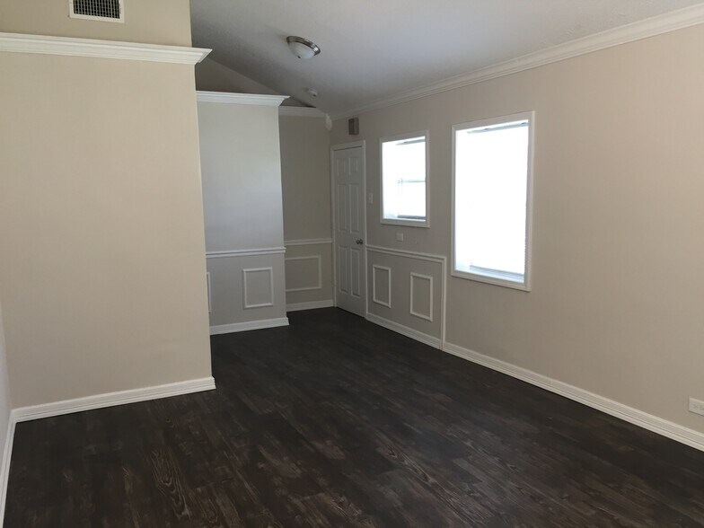 Living Room - 10211 Galway Dr
