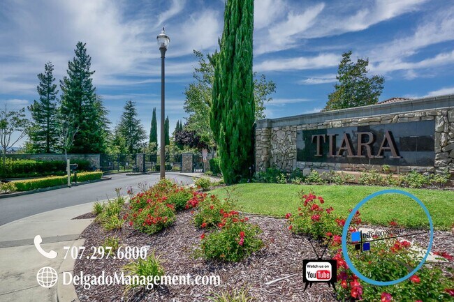 Building Photo - Beautiful gated Tiara 3 bedroom condo