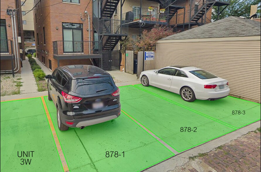 Parking - 839 W Lill Ave