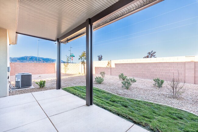 Building Photo - 2882 E Snowberry Dr