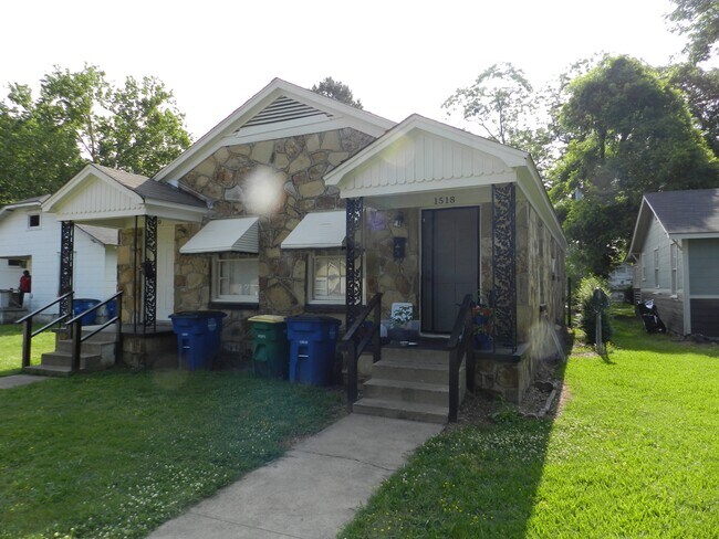 Building Photo - 1518 Chandler St