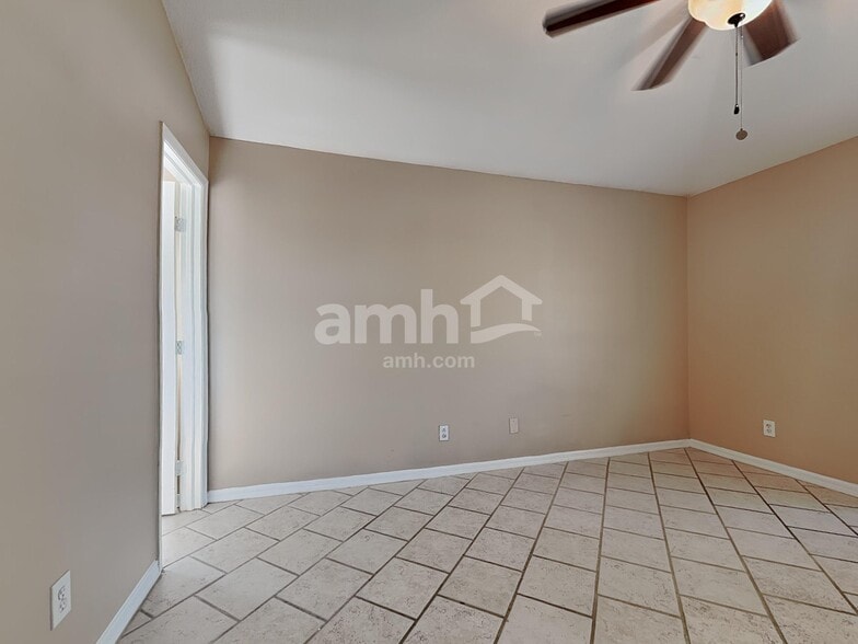 Building Photo - 4908 Rambling Rose Pl