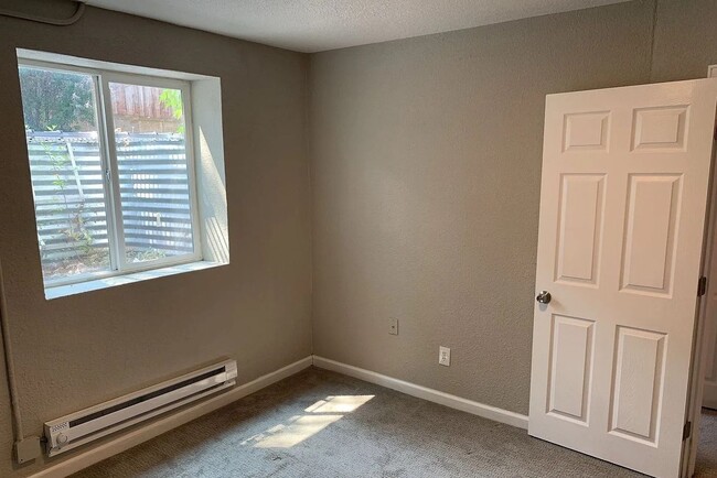 Building Photo - Live Steps from Sloan’s Lake – Beautiful 2...