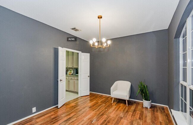 Building Photo - 6610 Treeline Dr