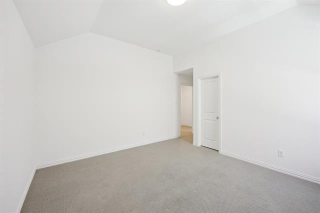 Building Photo - 4101 Hawthorn Dr