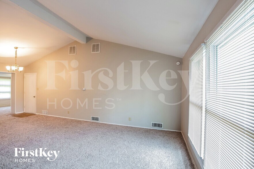 Building Photo - 6620 W 16th St