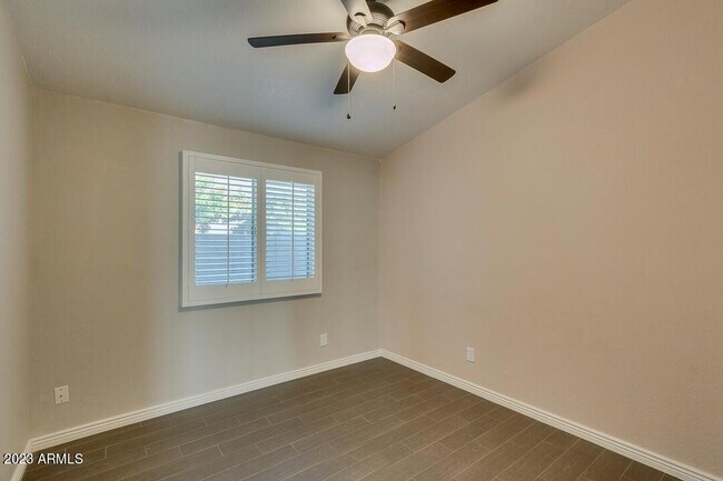 Building Photo - 15012 N 85th Dr