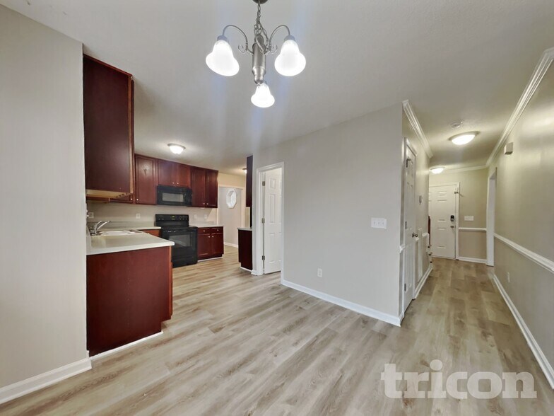 Building Photo - 4 Stratus Ln