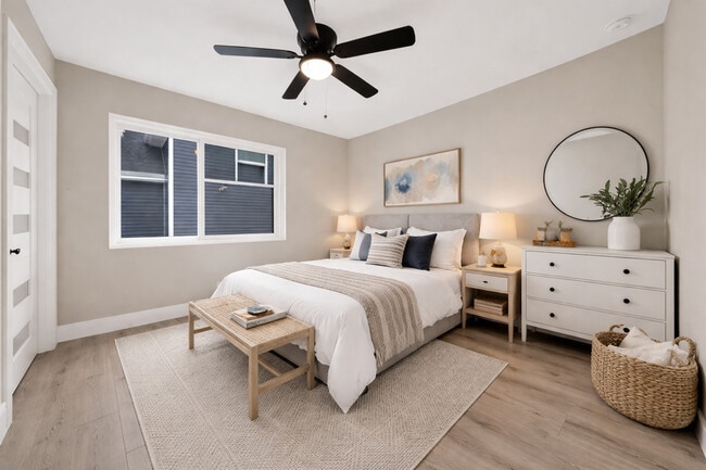 Building Photo - 5901 W Erie St