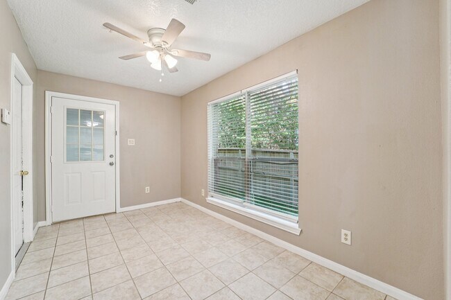 Building Photo - 100 Westpark Dr