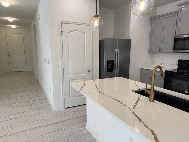 Building Photo - 279 Sunfish Dr