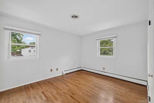 Building Photo - 234 Betsy Ross Dr