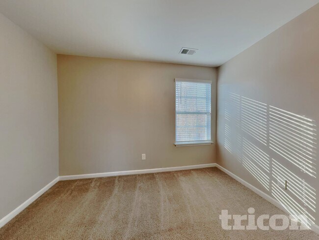 Building Photo - 1756 Pinnacle Oaks Dr