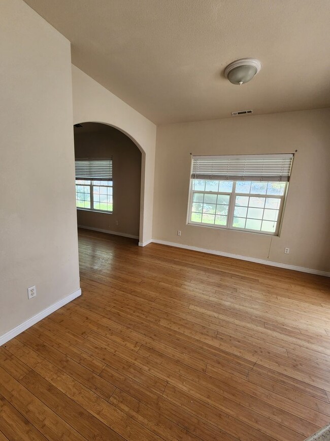 Building Photo - Cozy 3 Bedroom Cedar City Home