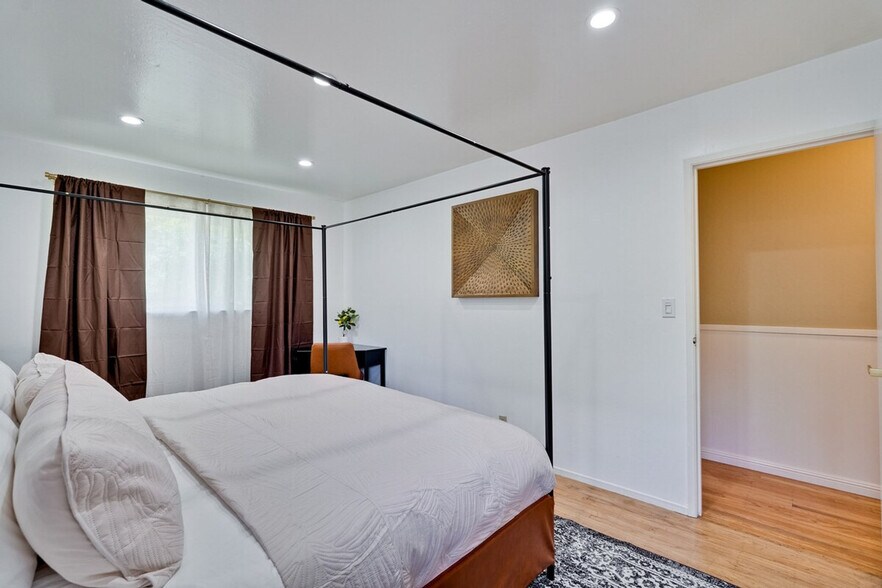 Building Photo - 6468 Pfeiffer Ranch Rd