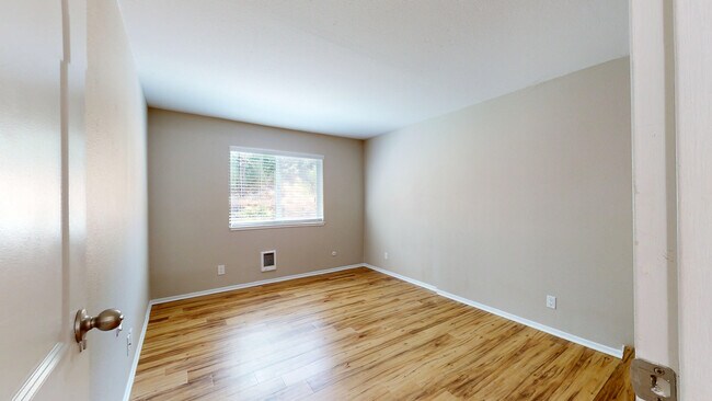 Building Photo - 551 Alameda del Prado