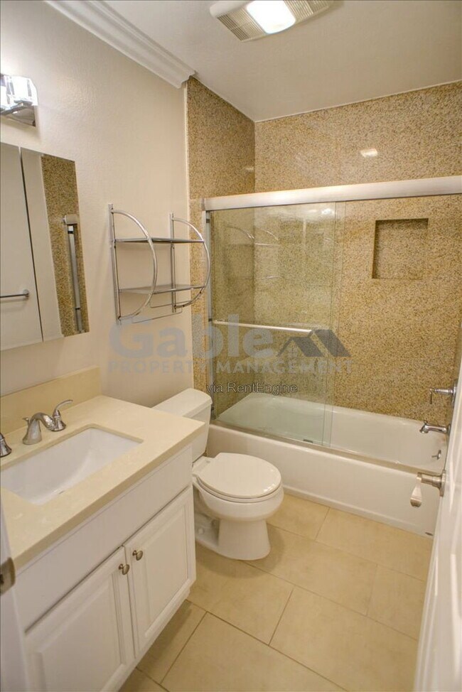 Building Photo - 23532 Platina Dr