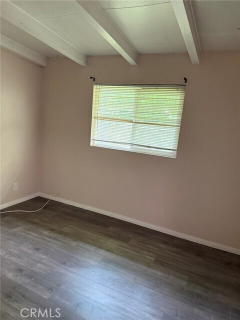 Building Photo - 124 W Lancaster Blvd