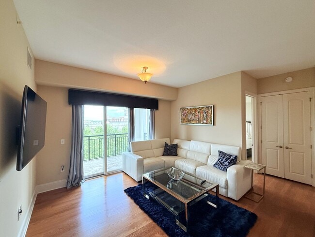 Building Photo - T.R. Lawing Realty Property