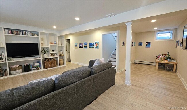 Building Photo - 11 John St