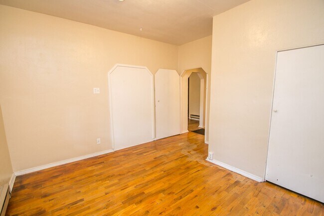 Building Photo - 2311 Spruce St