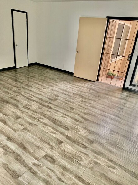 Interior Photo - Manhattan Manor LLC