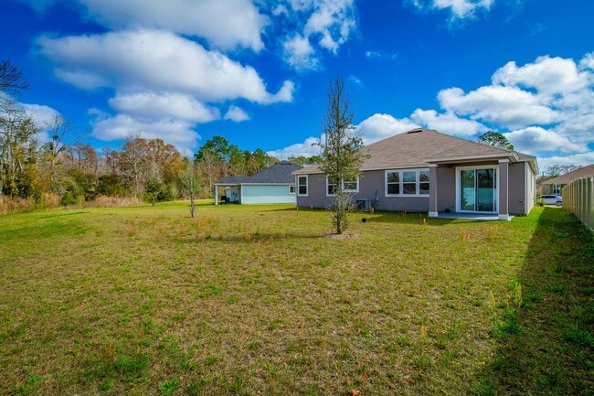Building Photo - Spacious 3BR Home with Flex Space, Large Backyard & Open Floor Plan