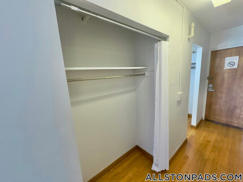 Building Photo - 1110 Commonwealth Ave