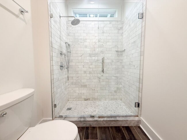 Building Photo - Spacious 4-Bedroom Townhome on Allison Way with Pool Access Near TTU